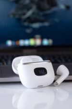 Jopus Elegante TWS Dijital Göstergeli Bluetooth Kulaklık Beyaz Renk - Görsel 2